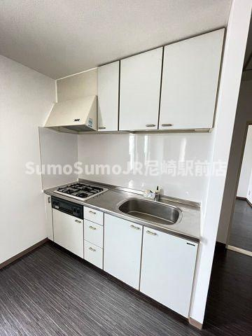 尼崎市東難波町５丁目の賃貸マンションのキッチン