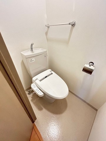 大阪市西淀川区野里３丁目の賃貸マンションのトイレ