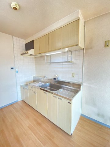 尼崎市大西町２丁目の賃貸マンションのキッチン