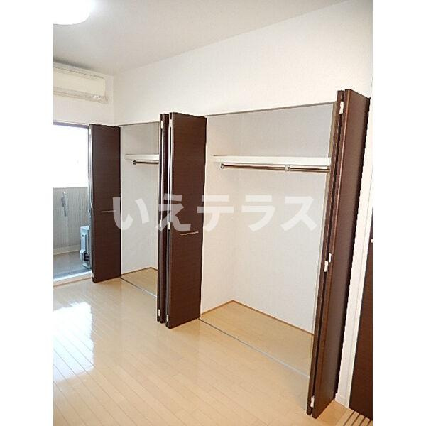 プレジール三ノ宮Ⅲの収納