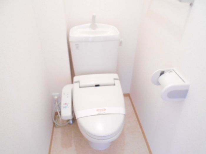 グランドゥールⅣ Ｃのトイレ|C202 温水洗浄暖房便座