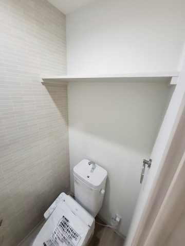 フジパレス西宮久寿川の収納|トイレ上　収納