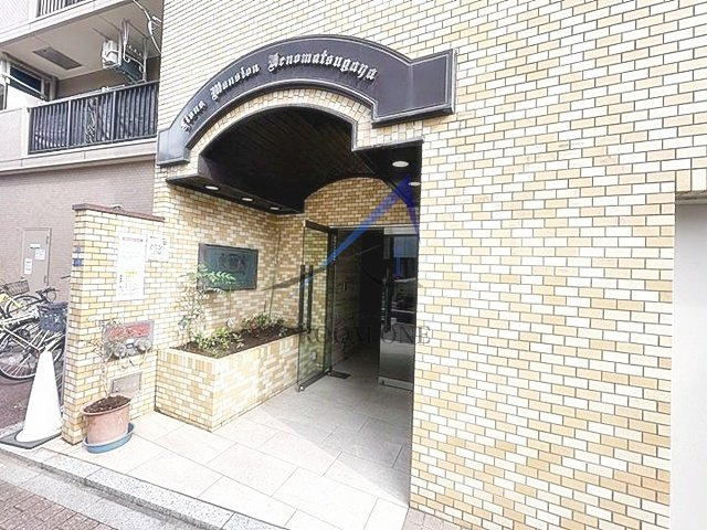 ライオンズマンション上野松が谷のエントランス|エントランスです。