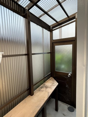 宇部市開４丁目　戸建てのその他|【リフォーム済】差し掛けがございますので雨の日も洗濯物にも便利です。