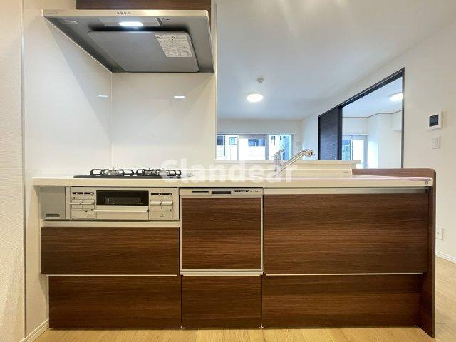 ストーク草加壱番館のキッチン|ドキドキの新生活も、安心してスタート。ぴったりの住まいを見つけませんか？クランディアが一緒に住まい選びをサポートします‼　まずは、お気軽にお問合せください　＃クランディア