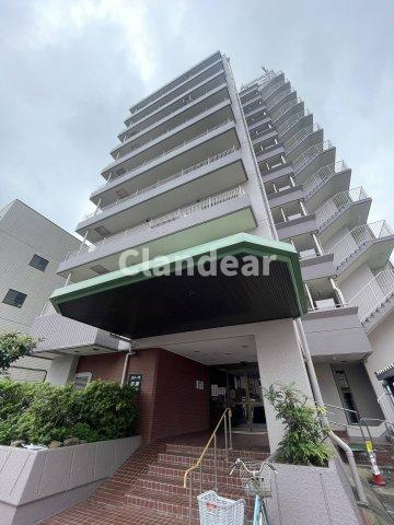 ストーク草加壱番館の外観|ドキドキの新生活も、安心してスタート。ぴったりの住まいを見つけませんか？クランディアが一緒に住まい選びをサポートします‼　まずは、お気軽にお問合せください　＃クランディア