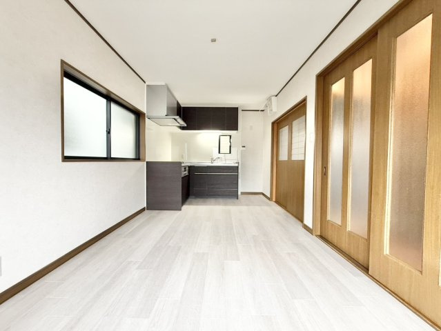 中古戸建　尼崎市南七松町2丁目の居間・リビング