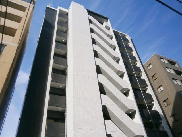 プレサンス丸の内流雅の外観