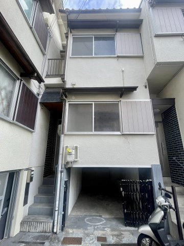 吹田市千里山竹園１丁目の店舗事務所の外観