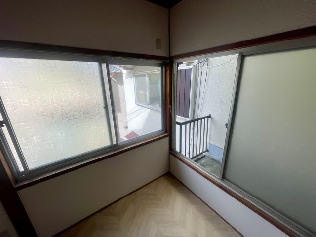 吹田市千里山竹園１丁目の店舗事務所