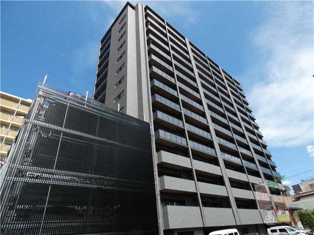 サーパス表町グランゲートの外観