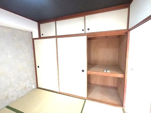 荒神山マンションの収納