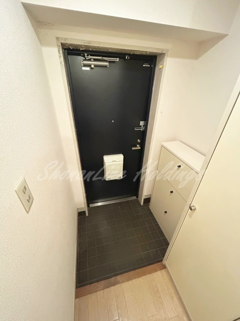 藤沢市辻堂元町５丁目のアパートの玄関