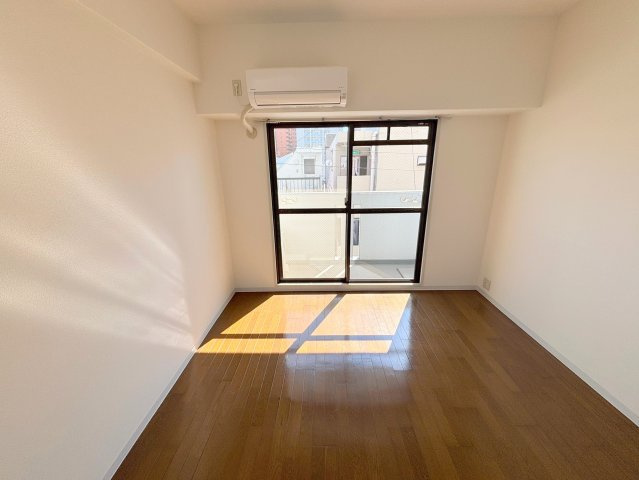 リーガル新大阪の居間・リビング