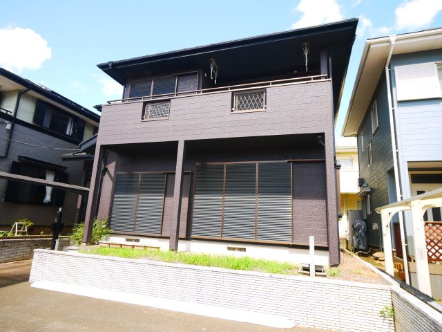 八街市吉倉　中古戸建の外観|内外装リフォーム済み防蟻工事済み 令和2年9月  ４SLDK 駐車2台可能　閑静な分譲地内
