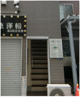 MOMO15のエントランス