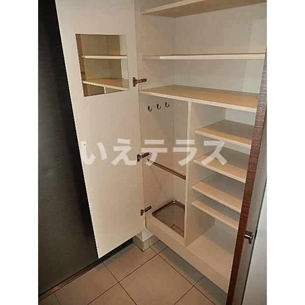 プレジール三ノ宮Ⅲの収納