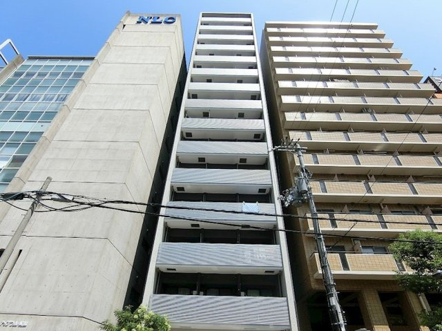 レオンコンフォート本町の外観