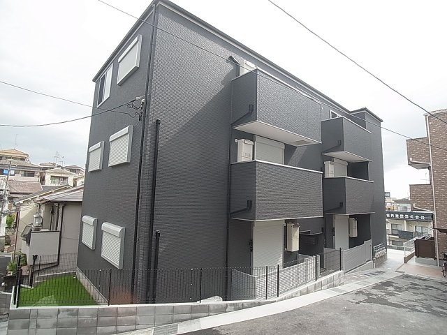 エムグレ―ス神戸長田の外観|ペットOK＾＾３F建のお洒落なハイツが募集中