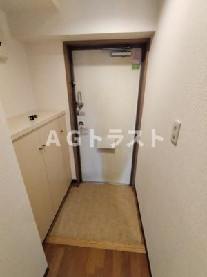 【玄関】 | ベリエ本郷 | ※掲載写真は同建物・同号室の別階のものです