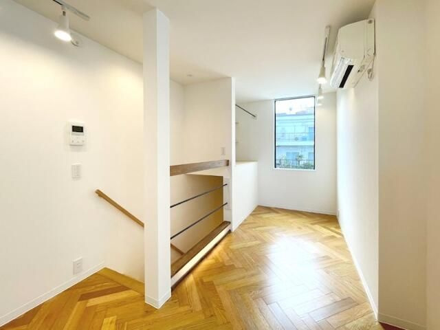 ＧＲＡＮＤＥ　ＭＡＩＳＯＮ　ＳＵＧＡＭＯの居間・リビング