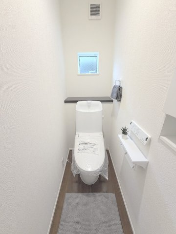あきる野市小川東のトイレ|清潔感のある快適なトイレ空間。お手入れがしやすく、心地よい環境を保てます。
