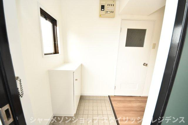 オアシス門司港IIの玄関