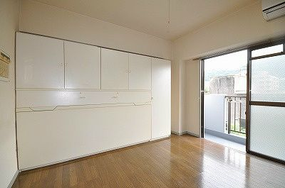 オアシス門司港IIの居間・リビング