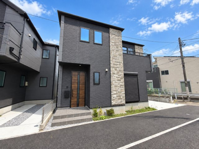 小中学校に通いやすい新築4LDK♪の外観|八王子第六中学校 徒歩30秒！