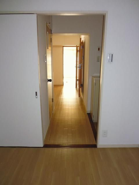 新町コーポの玄関