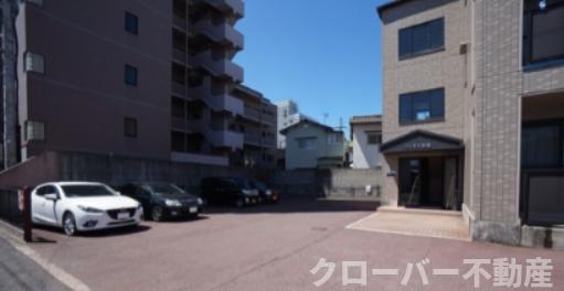 フィネス多賀の駐車場|駐車場