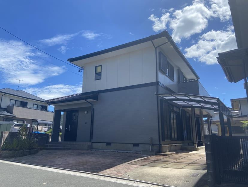 高良内町戸建の駐車場|駐車場があります