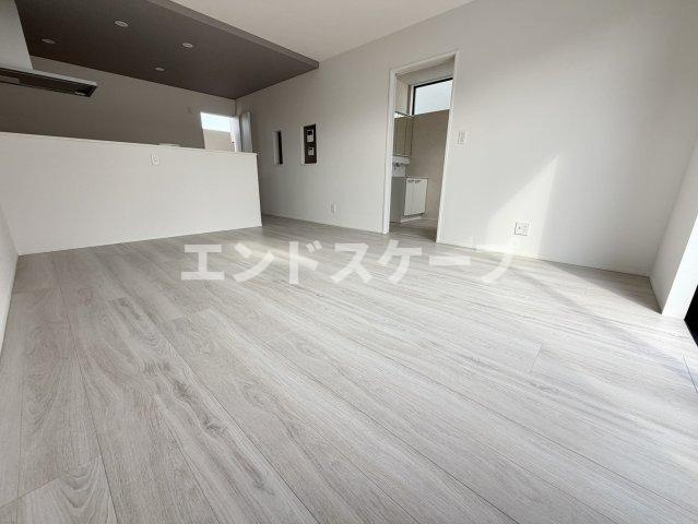 CASA上中居の居間・リビング