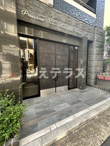 プレサンス神戸元町ベルシオンのエントランス