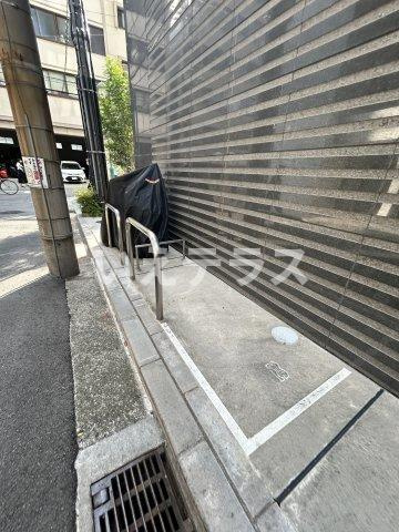 プレサンス神戸元町ベルシオンの駐車場