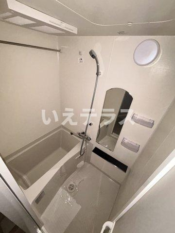 プレサンス神戸元町ベルシオンの浴室