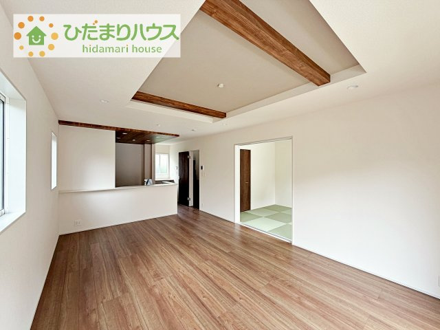 【居間・リビング】 | 牛久市牛久町3期　新築戸建 | 大型テレビに大型ソファー(^^)どんなインテリアにしますか？