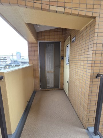 ダイアパレス前橋南町の玄関