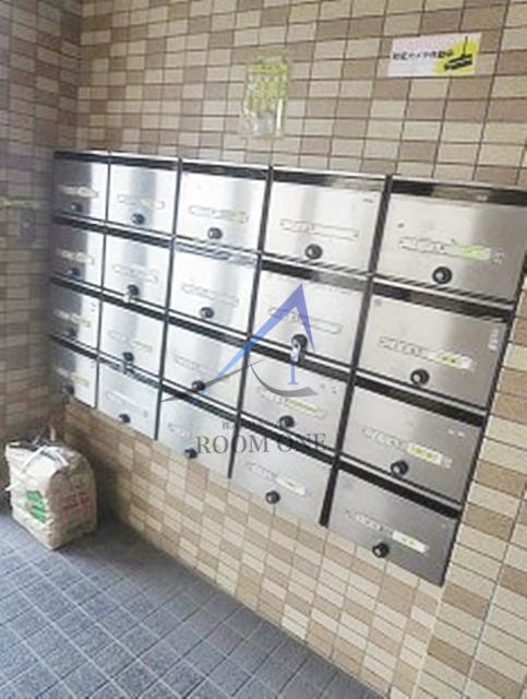 ファミール新井のその他共用部分|集合ポストです。
