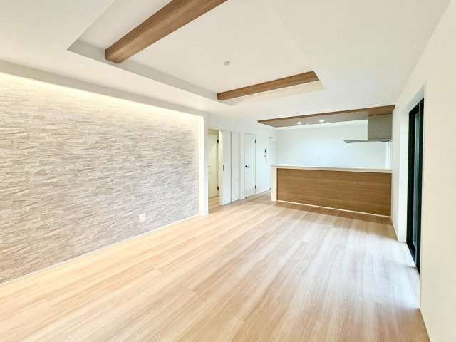 《仲介手数料半額》川越市藤間15期の居間・リビング|LDK18帖