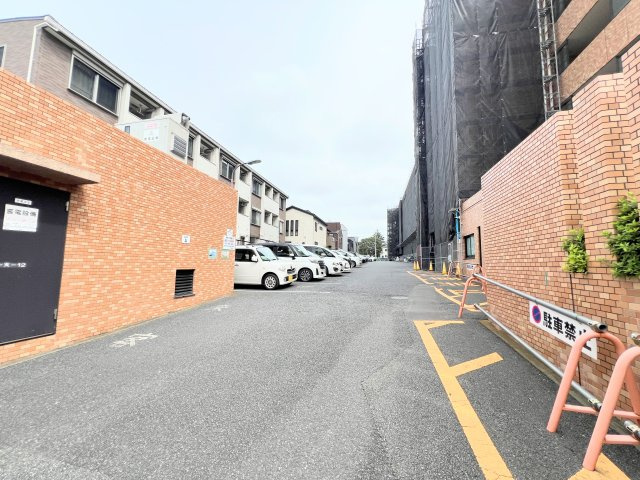 ライオンズマンション武蔵砂川　の駐輪場