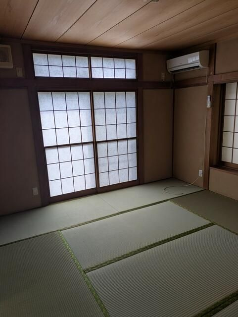 福田（青山）貸家の居間・リビング