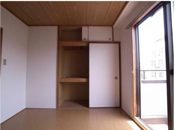 中野区中野３丁目の賃貸マンションの収納