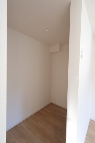 《仲介手数料無料》小金井市東町１丁目25-9新築一戸建てKEIAI GRACEの収納