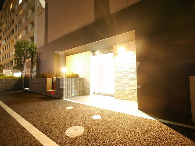 アーバネージュ新横浜のエントランス