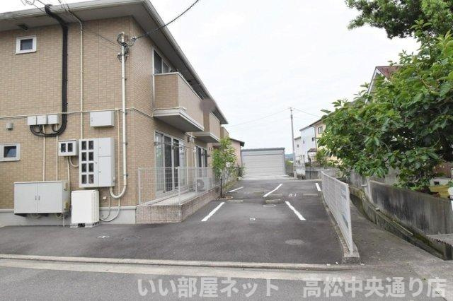 【駐車場】 | オーシャン セブン | 駐車場