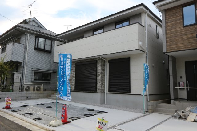 【KEIAI　Grace】 東大和市向原14期の外観|建物36坪超で広いリビングが魅力の住まい！並列3台駐車も可能！