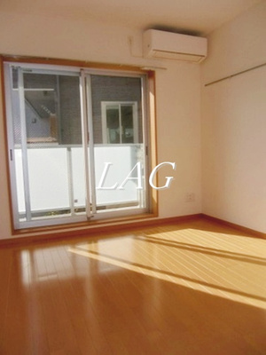 【居間・リビング】 | ＡＬＡＧＲＡＣＩＡ | 洋室のお部屋です。