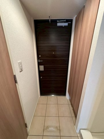 ディームス麻布狸穴町の玄関