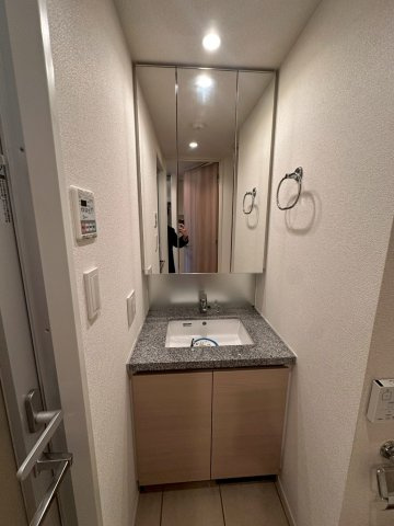ディームス麻布狸穴町の独立洗面台
